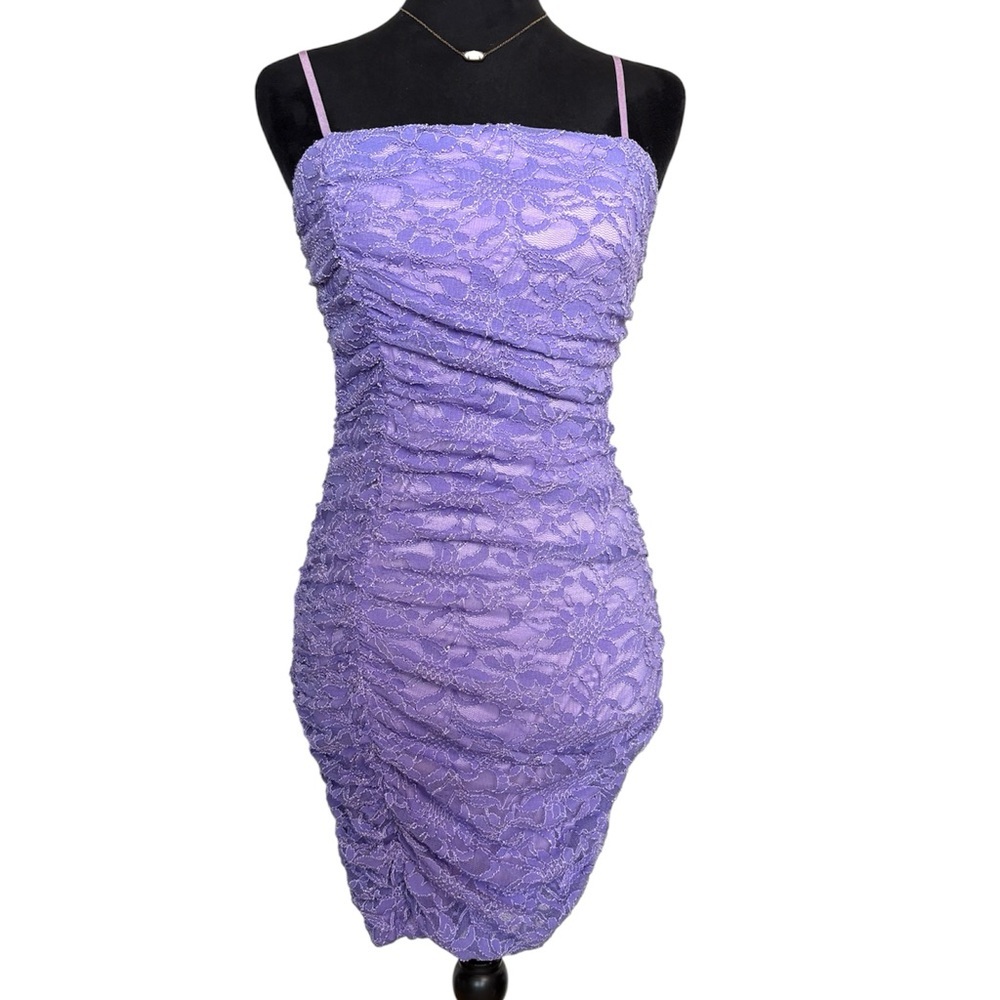 NWT Honey and Rosie Medium Lavender Lace Backless Rutched Spaghetti Strap Dress